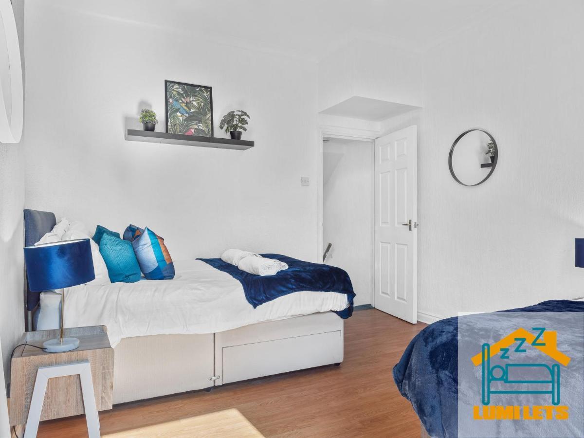 2Br Home In Barrow-In-Furness Sleeps 8 Close To Bae Systems, Hospital, Lakes المظهر الخارجي الصورة